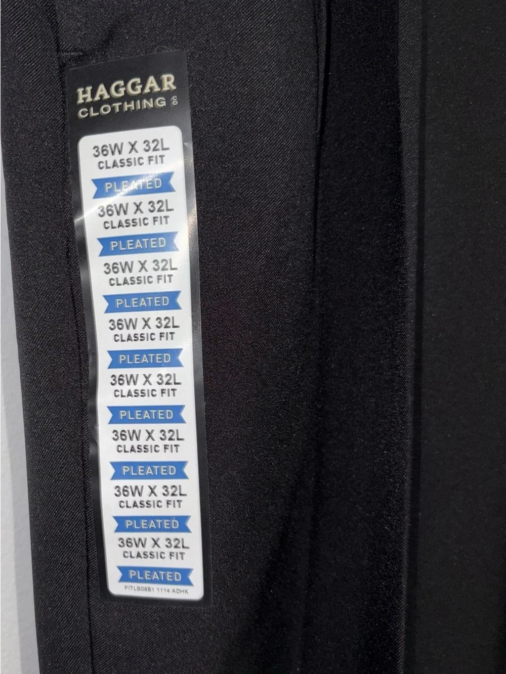 Haggar E-CLO Stria Mens 36x32 Black Classic Fit Pleated Dress Pants NWT